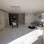 Exclusive Panoramic Sea View In Victoria