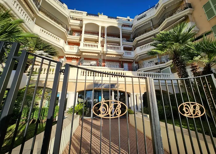 Exclusive Panoramic Sea View In Victoria *