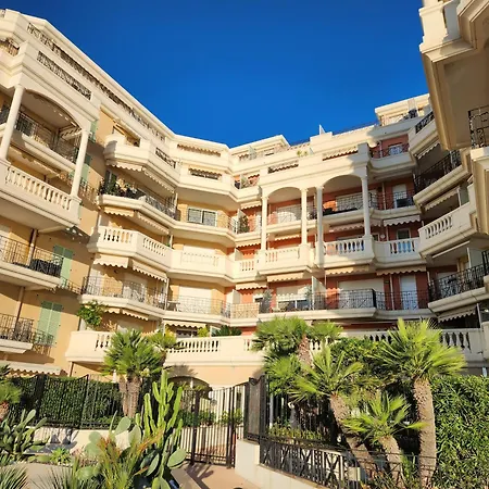 Exclusive Panoramic Sea View In Victoria Apartament *