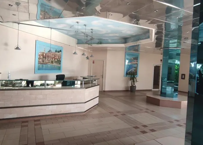 Exclusive Panoramic Sea View In Victoria