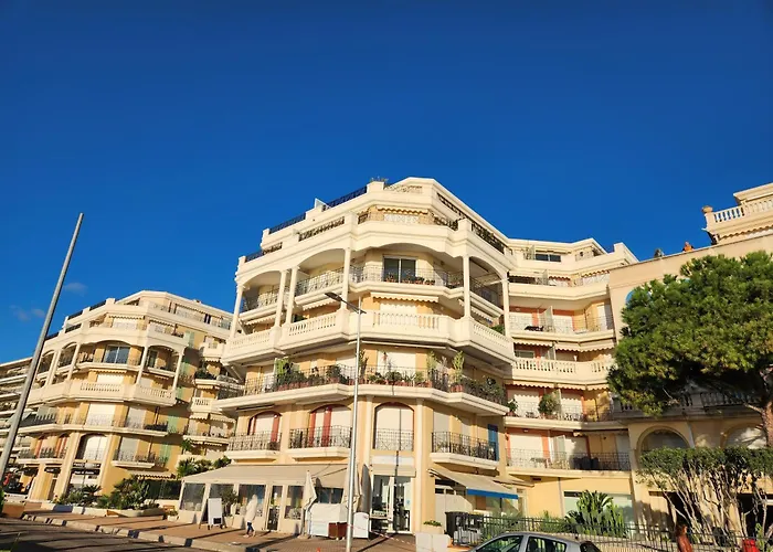 Exclusive Panoramic Sea View In Victoria