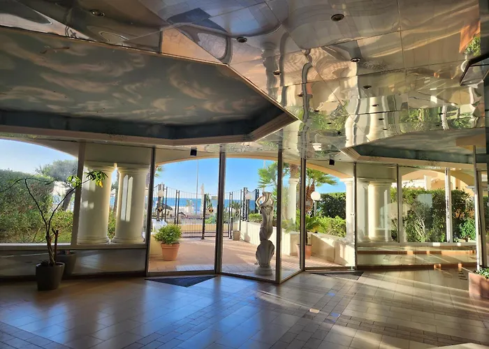 Exclusive Panoramic Sea View In Victoria Apartament